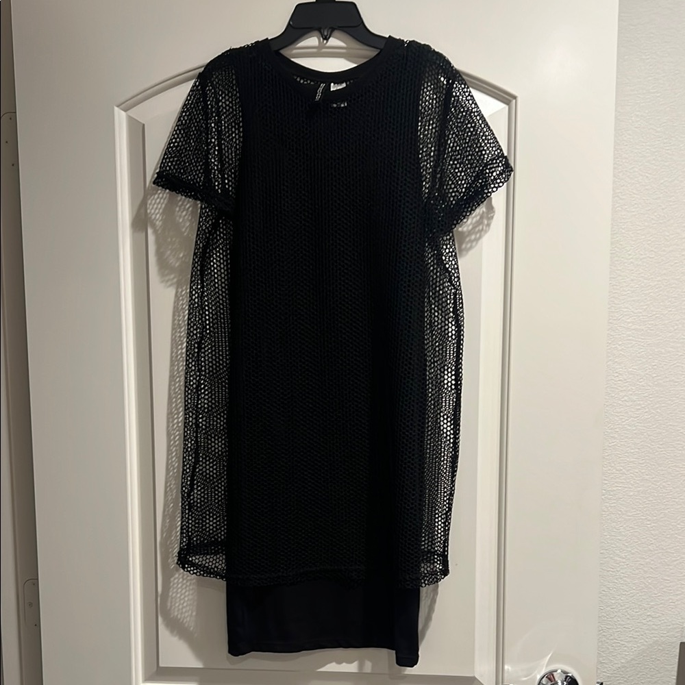 Divided Black Puff Sleeve Sheath Midi Dress